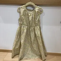 アプレレクール イエロー フラワープリント ノースリーブワンピース