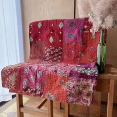 未使用❁エンブロイダリー　レッド　パッチワークカンタキルトマルチカバーラグ