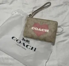 COACH ハートプリント ポーチ ベージュ