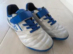 【Umbro】アクセレイター SB JR WIDE 21.5cm