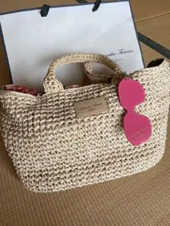 値下げしました！Samantha Thavasaかごバッグサングラスチャーム付き