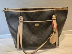 COACH ベージュ レザー トートバッグ