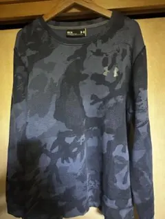 最安値美品送料無料UnderArmourネイビーカモフラージュトレーナーMD/M