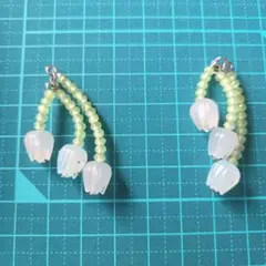 No.62-5　チューリップ水色　ピアスorイヤリング