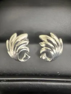 Item thumbnail for item 07a0bd2c-6567-402f-89a3-0ef989072803