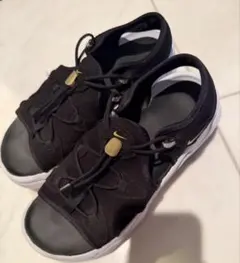 NIKE エアマックスココ　黒白　美品