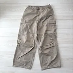 GU ジーユー　デニムスーパーワイドカーゴパンツ　ベージュ　サイズM