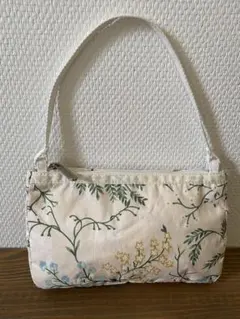 LeSportSac ホワイト 花柄ショルダーバッグ