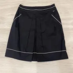 ルーマニア製 ESCADA SPORT エスカーダスポーツ 立体スカートのサムネイル