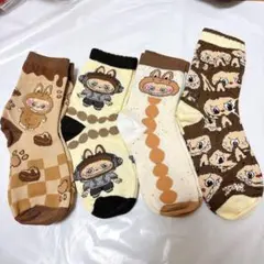【新品４足セット】ラブブ　靴下　ソックス　23〜25cm