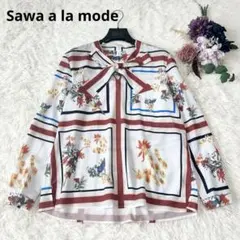 【新品タグ付】Sawa a la mode サワアラモード 総柄ボウタイブラウスのサムネイル
