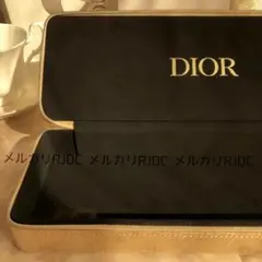 【未開封新品】ディオール ゴールド ジュエリー ボックス ハードケースのサムネイル