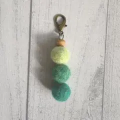 チャーム　キーホルダー　ファスナーチャーム　羊毛フェルト