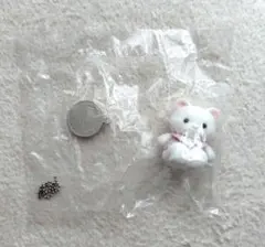 吉徳のぬいぐるみ 白いクマ フロッキー加工 マスコット メダルセット 未開封
