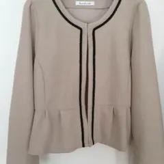 黒 ノーカラージャケット