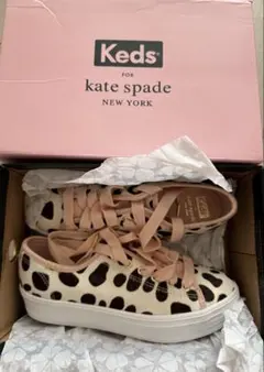 Keds for kate spade New York 牛柄スニーカー