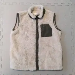 130cm　西松屋　CLASSIC　ベスト