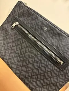 クラッチバッグ