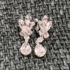 ブライダル　イヤリング　シルバー　クリスタル