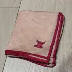 【未使用品】セリーヌロゴ刺繍入りピンクハンカチ