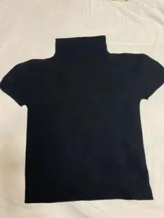 未使用me ISSEY MIYAKE ハイネック 半袖 トップス ブラックのサムネイル