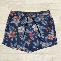 MONCLERグリーン海パン。時期はずれにが、海外旅行、今年の夏の為に