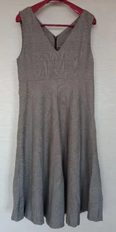 9号サイズ　グレー　チェック　ジャンパースカート