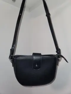 casita 黒 ショルダーバッグ 合成皮革