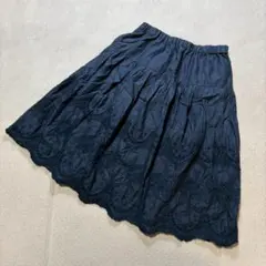 LAISSE PASSE （レッセパッセ）裾部レース 花柄刺繍 フレアスカートのサムネイル