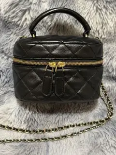 ブラックキルティングショルダーバッグ