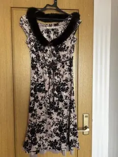 ワンピース　ベロア生地　ファー付き　結婚式　お呼ばれ、インナーワンピース