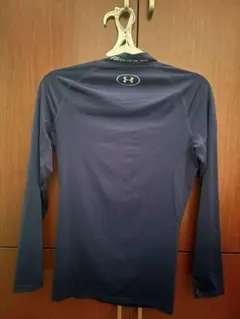 Under Armour ネイビー 長袖 アンダーシャツ