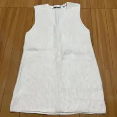 ユニクロ ニットベスト ホワイト Mサイズ