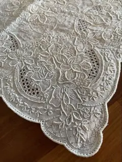 【未使用】　スワトウ　ハンカチ　手刺繍　ヴィンテージ（おまけ付き）