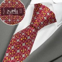 美品✨HERMES ネクタイ　エルメス　ピンクレッド　可愛い　総柄　シルク