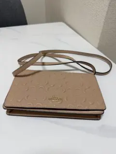 値下げしました。COACH ピンク レザー ショルダーウォレット　ハンドバックのサムネイル