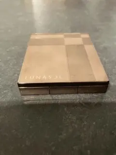 ルナソル　スリーディメンショナルアイズ　01