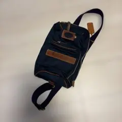 美品 VOLUTTA アレグロシリーズ 2WAYボディバッグ ネイビー×ブラウン 
