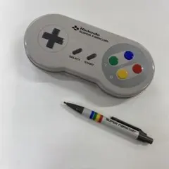 Nintendo スーパーファミコン コントローラー型缶ペンケースとシャープペン