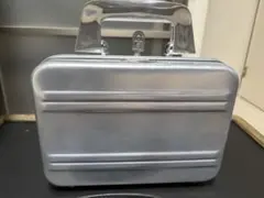 Item thumbnail for item 2a24cb0d-b719-4ef2-9aec-f2ef818818a3