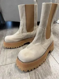 SLY 厚底ベージュサイドゴアブーツ