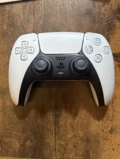DualSense ワイヤレスコントローラー ホワイト/ブラック