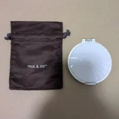 PAUL & JOE コンパクトミラー 専用ポーチ付きのサムネイル