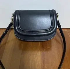 ZARA ショルダーバッグ　黒のサムネイル