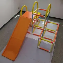 ワンワンジャングルジム