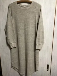 ユニクロ　ベージュ 長袖 ワッフル　　ワンピース