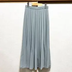 ユニクロ　シフォンプリーツロングスカート　グリーン
