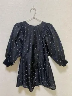 専用☆新品未使用マチャットMACHATTフォルムプルオーバーフラワー