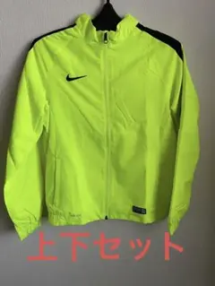 NIKE 上下セット