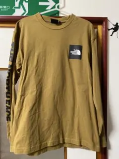 THE NORTH FACE カーキ 長袖カットソー